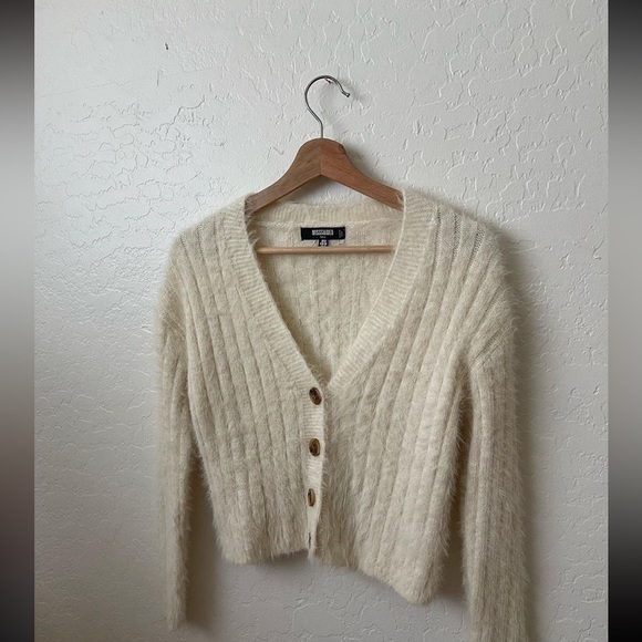 Misguided Fuzzy White Sweater - Picture 6 of 10